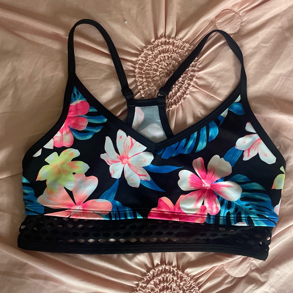 Victoria’s secret sports bra